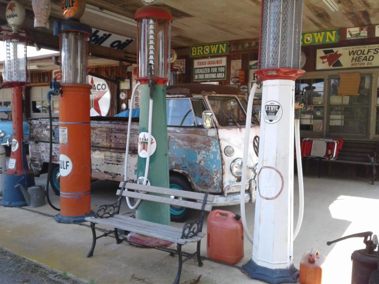 Brown's Garage East Tennessee Region AACA